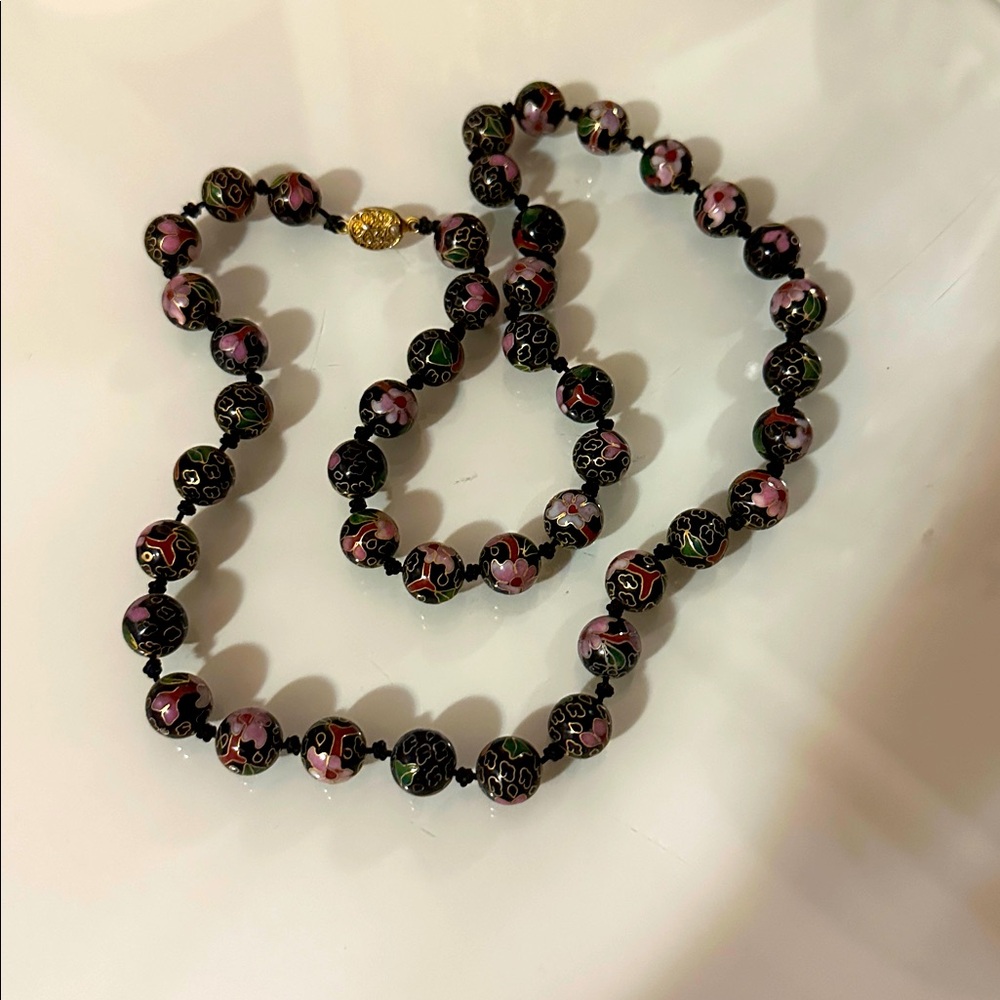 Vintage floral black hand painted Chinese Beaded necklace.